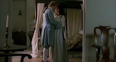 Pau grande e gordo em um burro jovem assistir filme pornô de mulher pelada