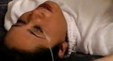 Porno russo amador com vídeo de mulher pelada fazendo pornô loira magrinha