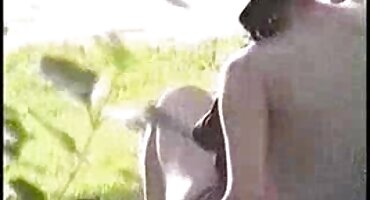 Ele beijou uma menina asiática mulheres nuas porno gratis crescida e pisou em seu rosto