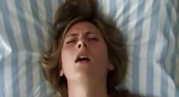 Orgasmo Real filme pornô de mulher pelada durante fisting anal de sua esposa