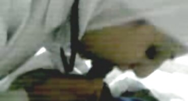 Gangbang russo brilhante ao ar livre na vídeo pornô pelada floresta